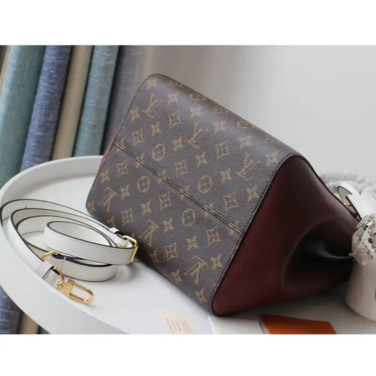 Fashionrep 208B570005 Bags LV 0814